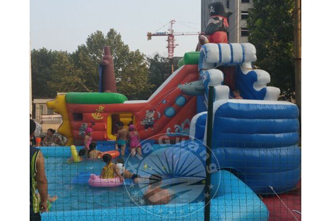 充气大滑梯